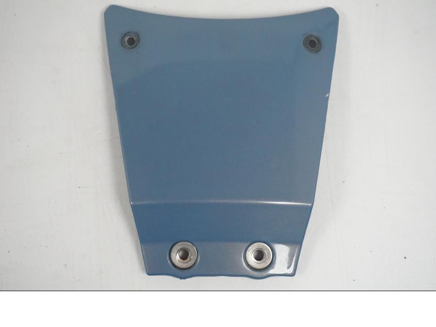 Framsidan på Bensintankskåpa från en BMW F 650 CS -2002 motorcykel.