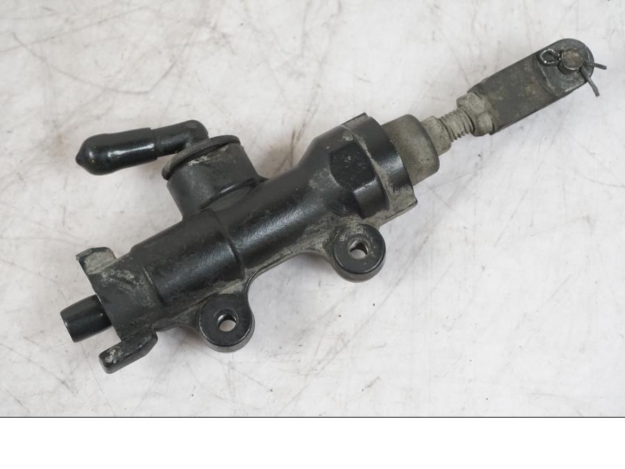 Snett uppifrån på Bromshuvudcylinder från en Buell 1125 R -2008 motorcykel.