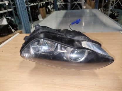 Framsidan på Strålkastare från en Yamaha YZF 1000 R1 -2005 motorcykel.