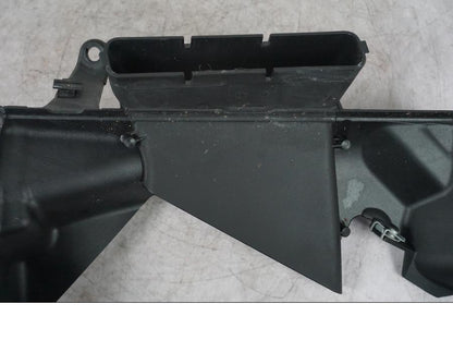 Vänster sida på Luftintagskåpa från en Ducati Multistrada V4 -2024 motorcykel.