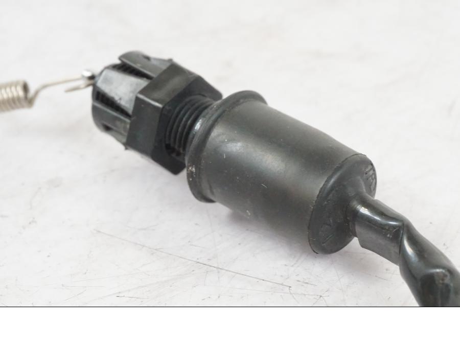 Höger sida på Bromsljuskontakt från en Kawasaki ER-6N -2016 motorcykel.