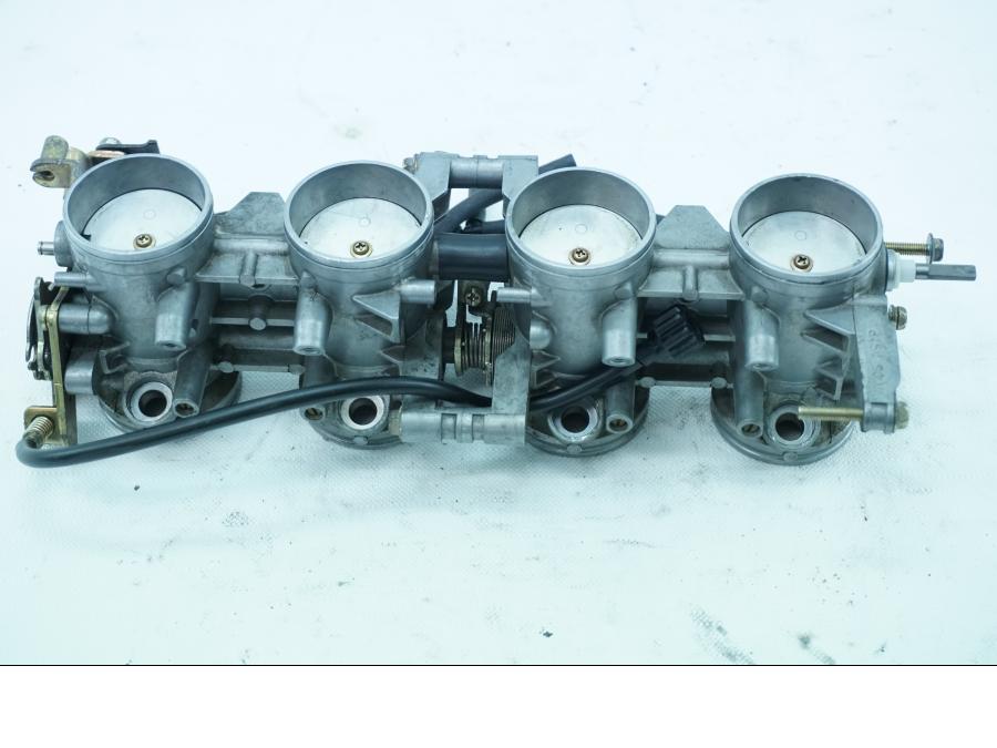 Baksidan på Spjällhus från en Kawasaki ZX-6R -2004 motorcykel.