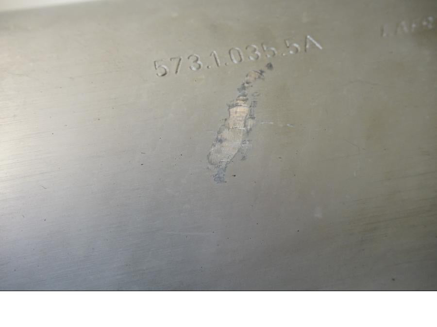 Höger sida på Ljuddämpare från en Ducati Monster 600 -1998 motorcykel.