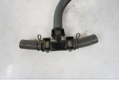 Snett nerifrån på Second Air från en Honda VFR 1200 -2010 motorcykel.