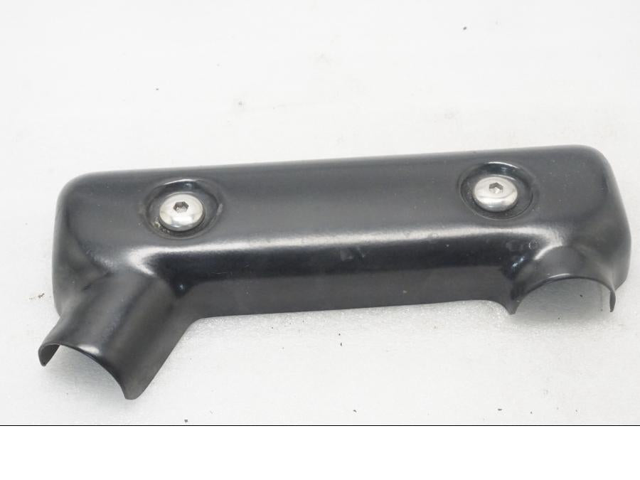 Baksidan på Vattenkylkåpa från en Triumph Legend TT -2000 motorcykel.