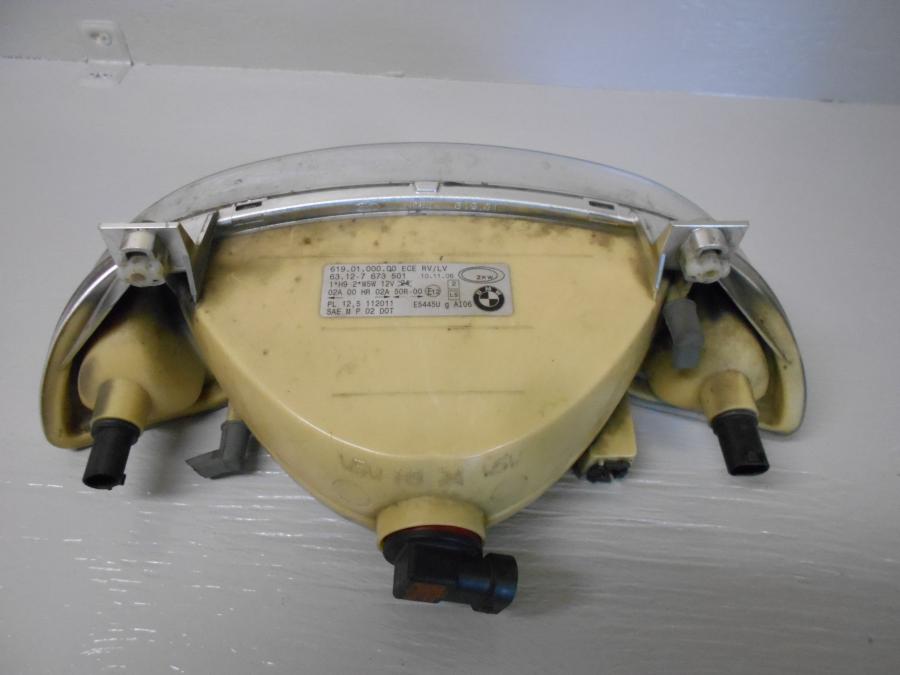 Baksidan på Strålkastare från en BMW K 1200 LT -2007 motorcykel.