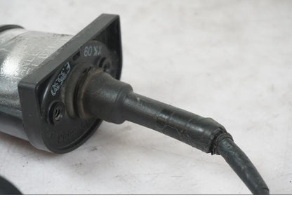 Vänster sida på Skyltbelysning från en Kawasaki ZZ-R 1400 -2009 motorcykel.