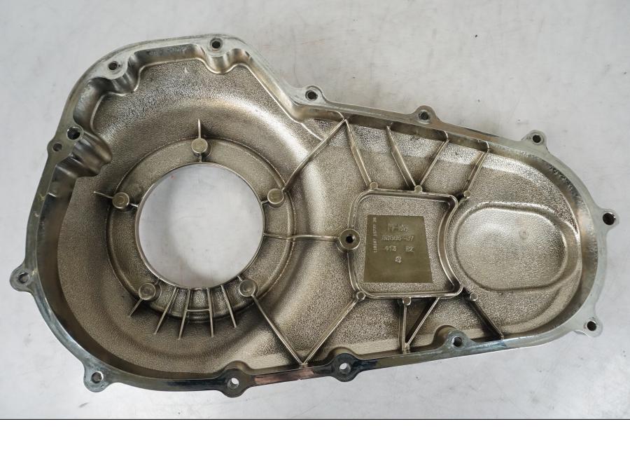 Extrabild6 på Transmissionskåpa från en H-D Touring Road King Classic FLHRCI -2008 motorcykel.