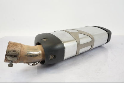 Snett uppifrån på Ljuddämpare från en BMW R 1250 GS -2019 motorcykel.