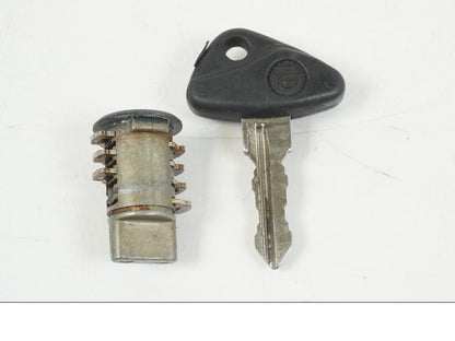 Snett uppifrån på Lås från en BMW F 650 CS -2002 motorcykel.