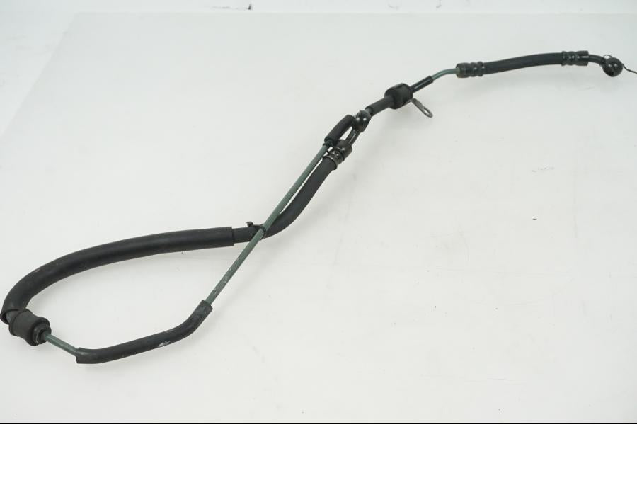 Framsidan på Kopplingsledning från en Honda CBR 1000 -2005 motorcykel.