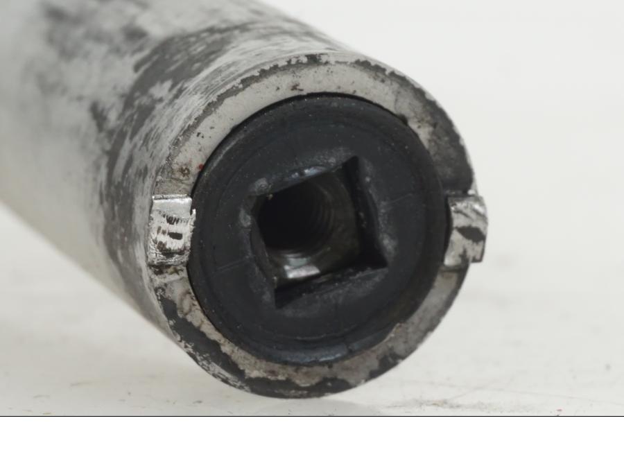 Höger sida på Styre från en Suzuki GSX-R 1000 -2007 motorcykel.