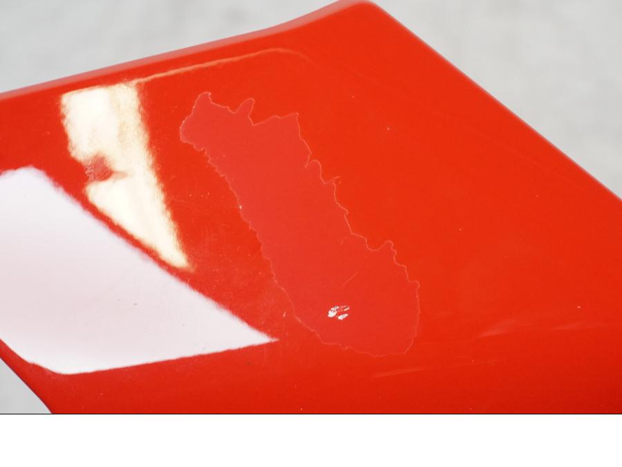 Snett uppifrån på Strålkastarkåpa från en BMW S 1000 XR -2021 motorcykel.