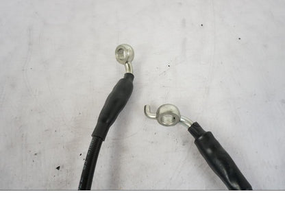 Höger sida på Bromsledning från en H-D Softail Sport Glide FLSB -2022 motorcykel.