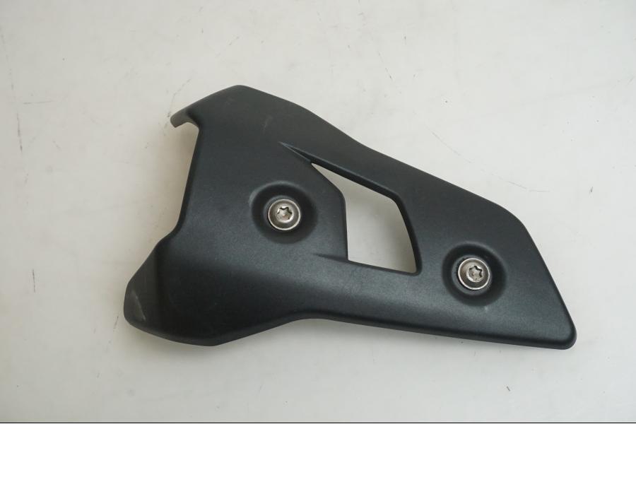 Framsidan på Värmeskydd från en BMW F 800 R -2018 motorcykel.