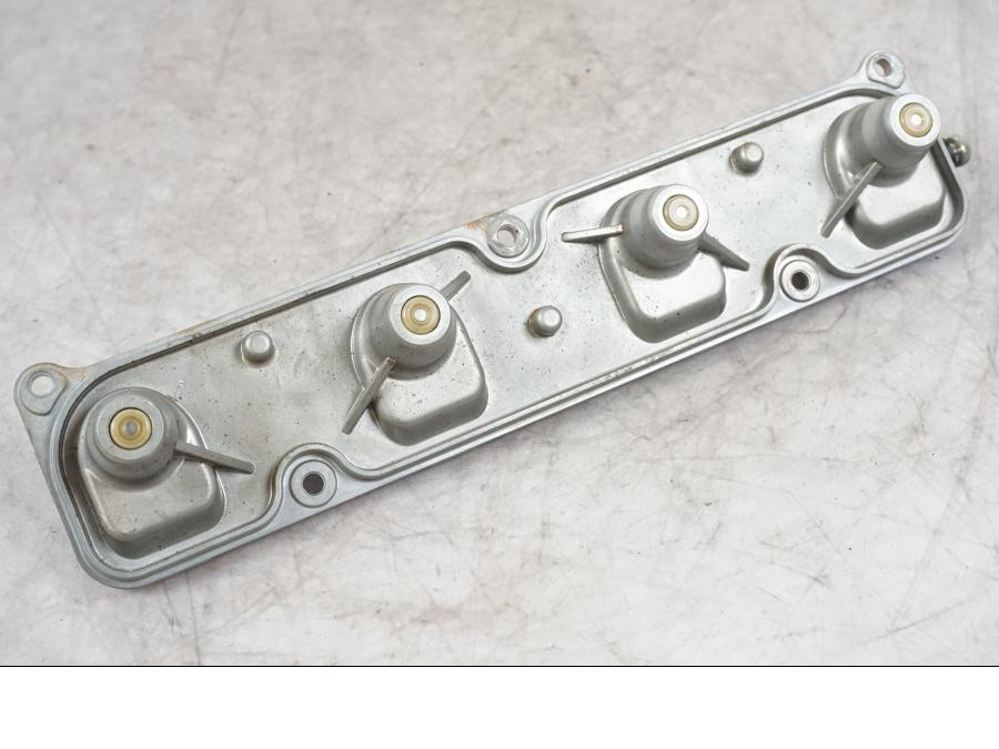 Extrabild1 på Fuel Rail från en Kawasaki ZX-6R -2006 motorcykel.