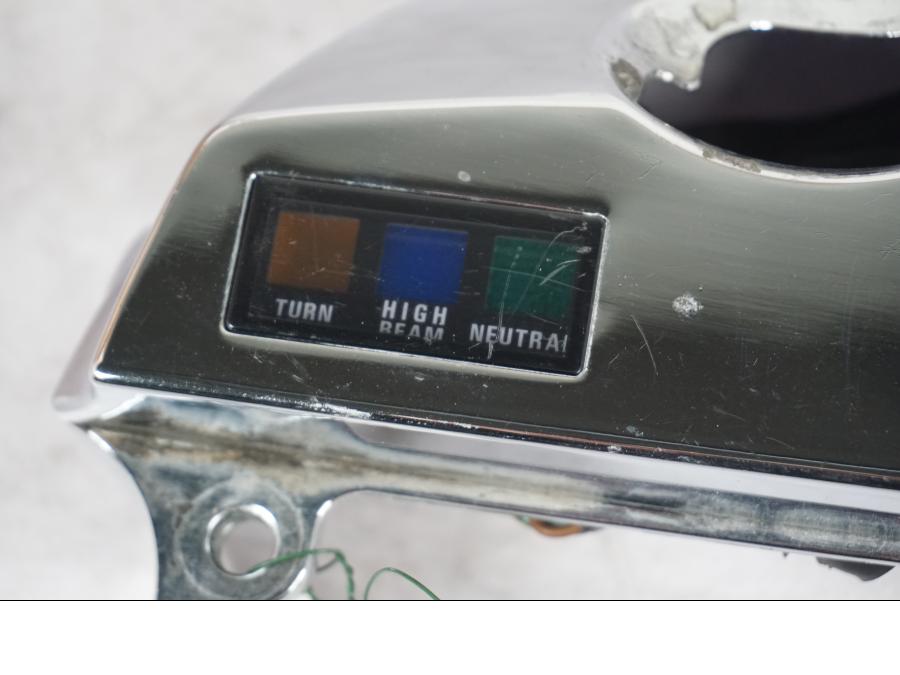 Baksidan på Instrumentpanel från en Kawasaki VN 1500 -1994 motorcykel.