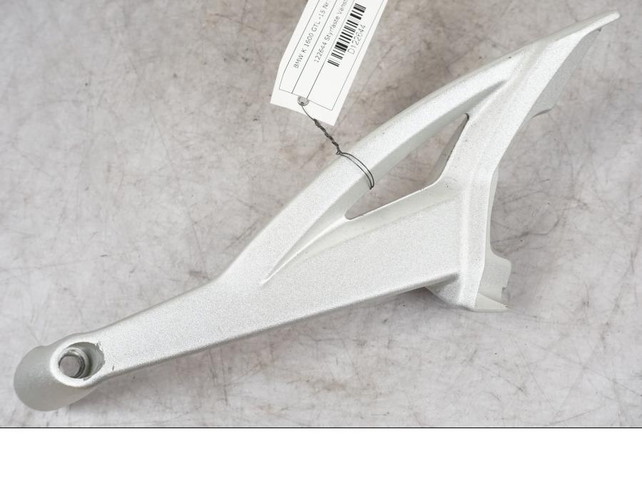 Framsidan på Styrfäste från en BMW K 1600 GTL -2015 motorcykel.