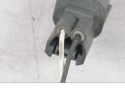 Snett nerifrån på ABS givare från en Suzuki GSF 1250 -2010 motorcykel.