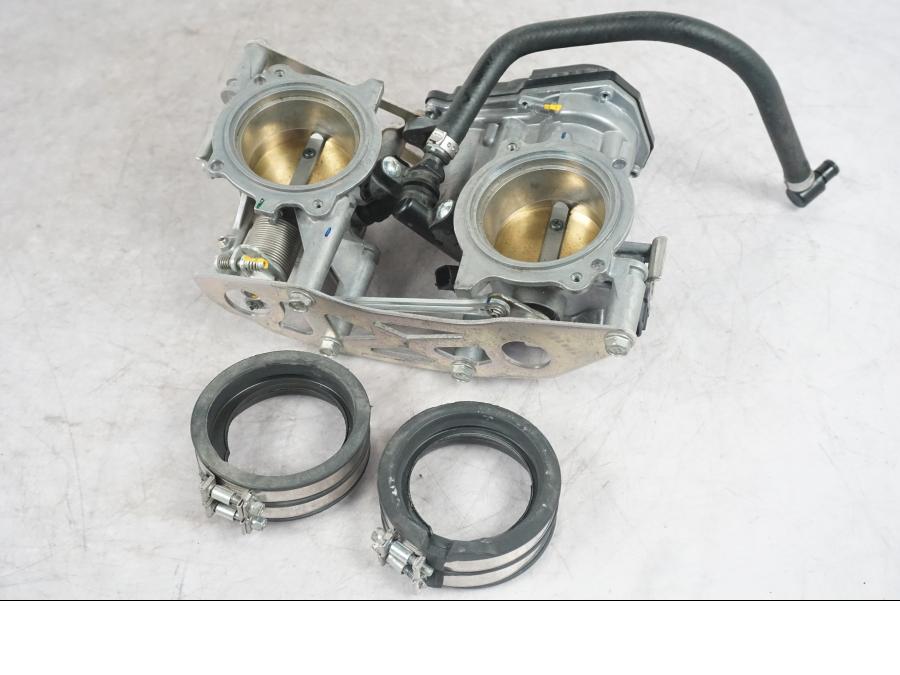 Framsidan på Spjällhus från en KTM 1290 Super Duke -2019 motorcykel.