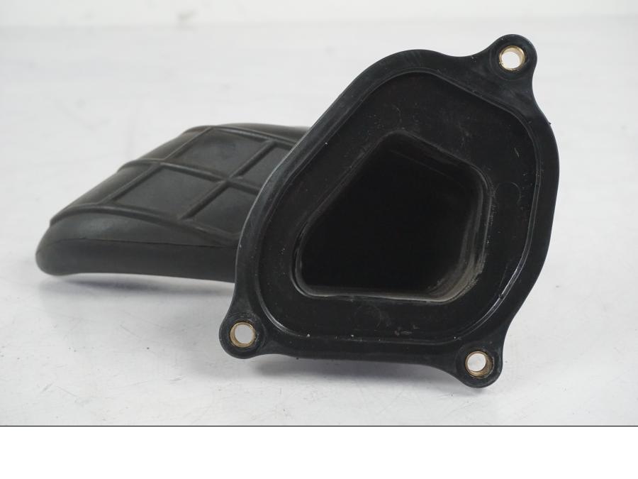 Snett uppifrån på Luftburksnorkel från en MV Agusta Dragster -2014 motorcykel.