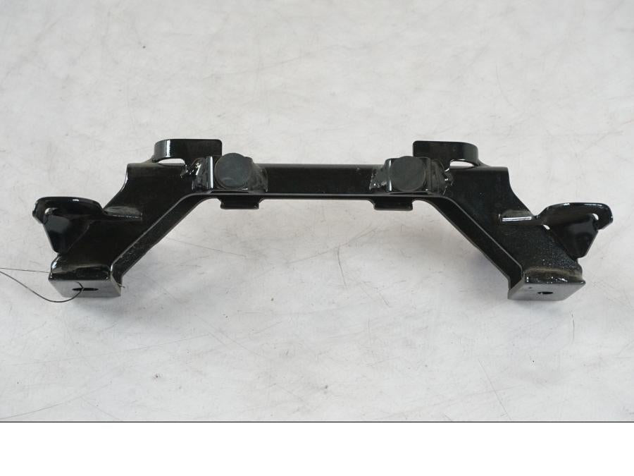 Baksidan på Sadelfäste från en Kawasaki Z 900 -2019 motorcykel.