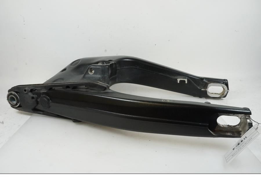 Snett nerifrån på Sving från en BMW F 750 GS -2019 motorcykel.