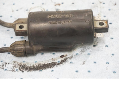 Baksidan på Tändspole från en Honda GL 1200 -1987 motorcykel.