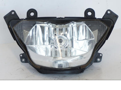 Höger sida på Strålkastare från en Kawasaki ZR-7 -2001 motorcykel.