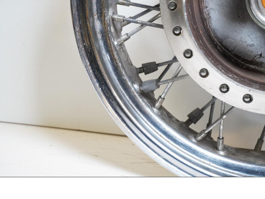 Extrabild6 på Fälg från en Honda VT 600 C -1996 motorcykel.