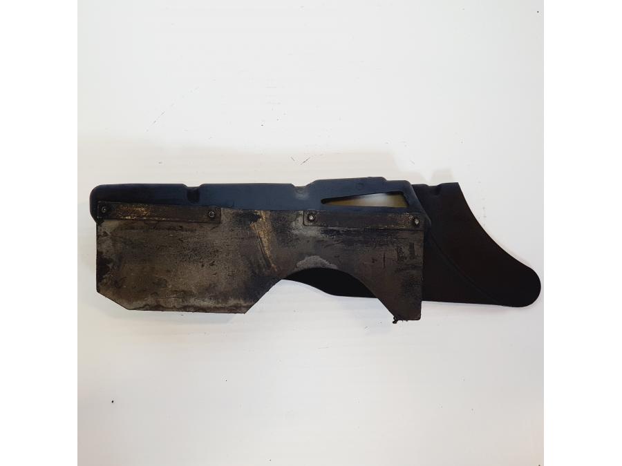 Baksidan på Remskydd från en H-D Sportster 1200 XL1200C -1998 motorcykel.