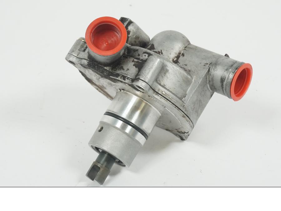 Extrabild2 på Vattenpump från en Suzuki GSX-R 750 -1997 motorcykel.