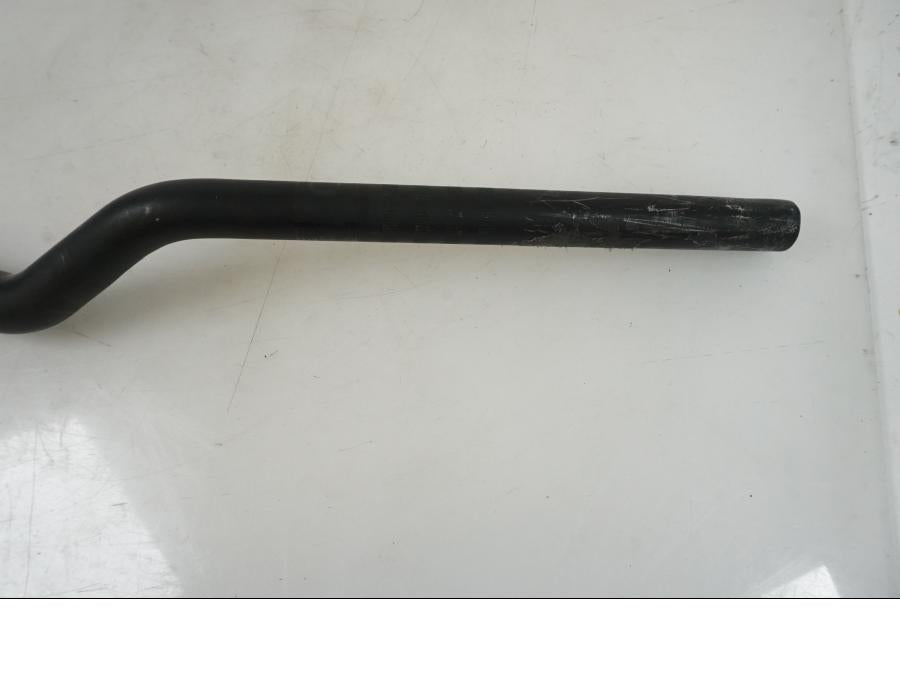 Höger sida på Styre från en KTM 125 Duke -2023 motorcykel.