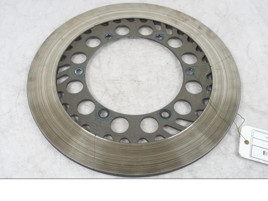 Framsidan på Bromsskiva från en Yamaha FJ 1200 -1986 motorcykel.