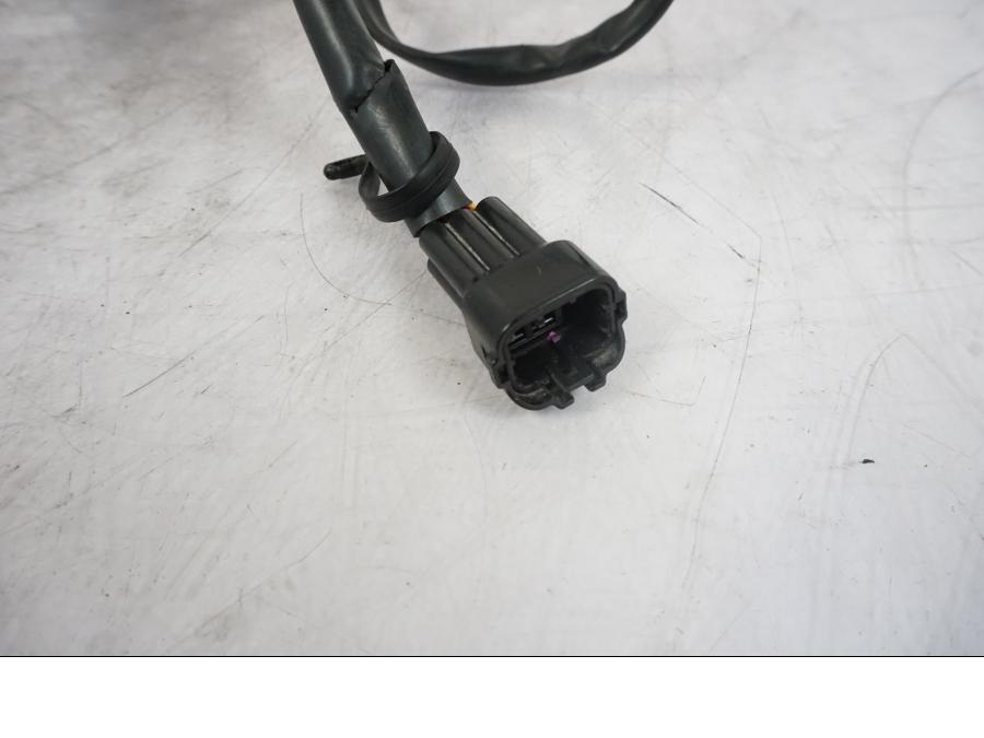 Snett nerifrån på Styrelreglage från en Kawasaki Versys 650 -2014 motorcykel.