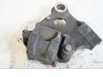 Baksidan på Bromsok från en Honda CBR 600 -2002 motorcykel.