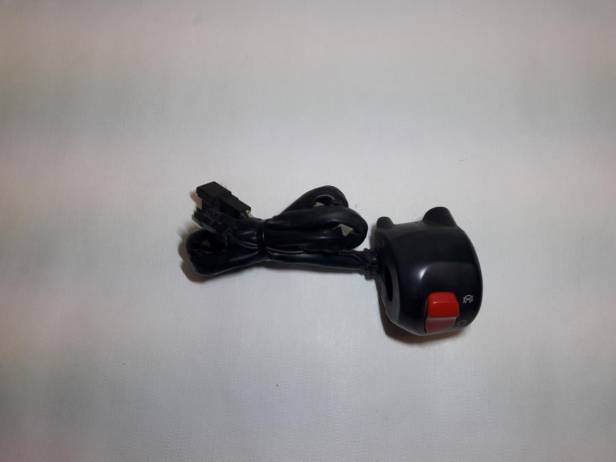 Baksidan på Styrelreglage från en Suzuki GSX-R 600 -1998 motorcykel.