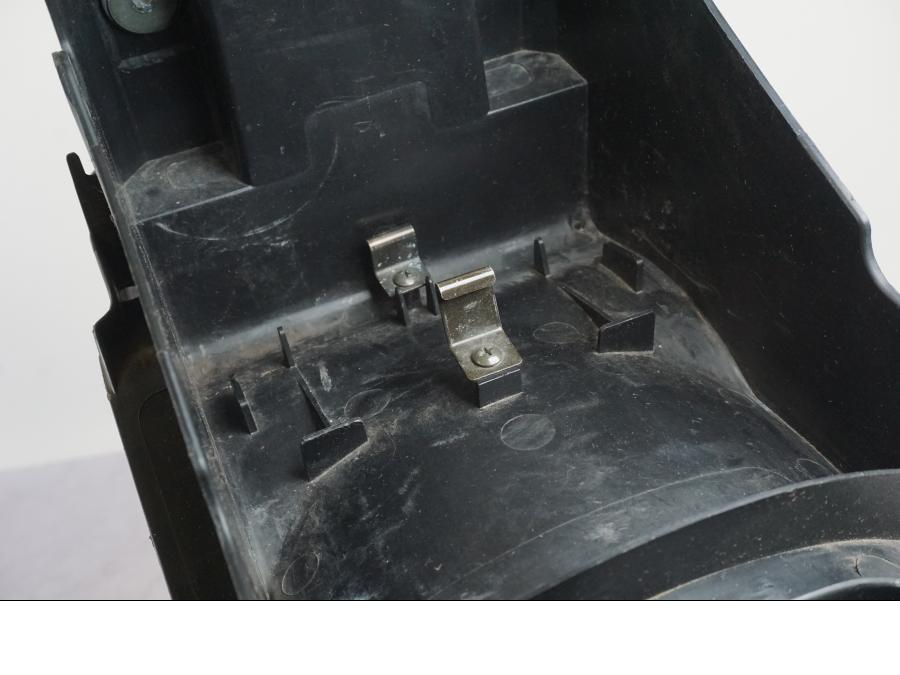 Vänster sida på Undertail från en Yamaha XJ 900 -1997 motorcykel.