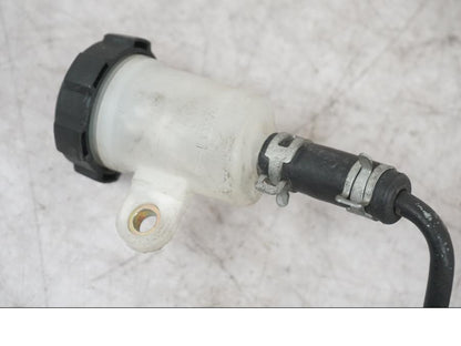 Extrabild2 på Bromsvätskebehållare från en Buell 1125 R -2008 motorcykel.