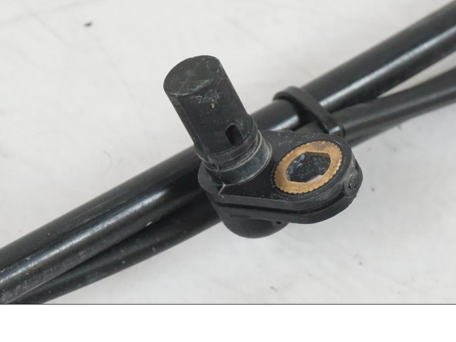 Höger sida på ABS givare från en Husqvarna 701 SUPERMOTO ABS -2016 motorcykel.