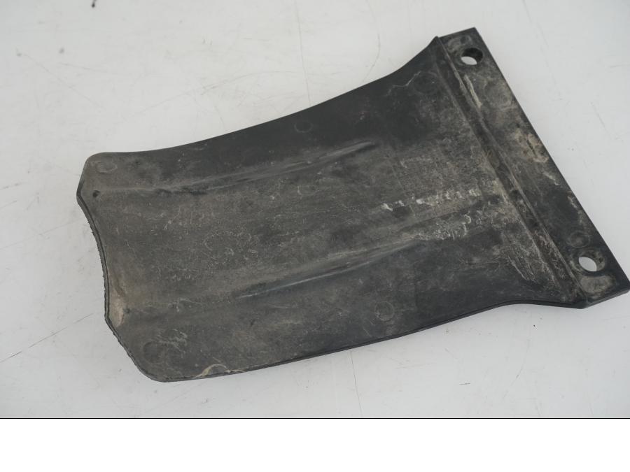 Baksidan på Stänkskydd från en BMW F 750 GS -2019 motorcykel.