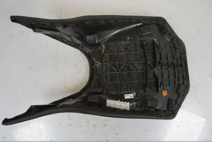 Extrabild2 på Sadel från en KTM 125 Duke -2017 motorcykel.