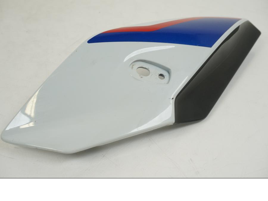 Höger sida på Frontkåpa från en BMW S 1000 R -2019 motorcykel.