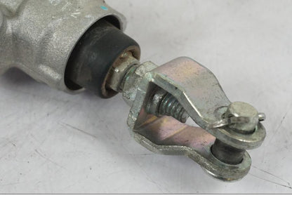 Baksidan på Bromshuvudcylinder från en Kawasaki Z 900 -2019 motorcykel.