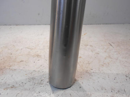 Baksidan på Gaffeldekorrör från en Triumph Speedmaster -2010 motorcykel.