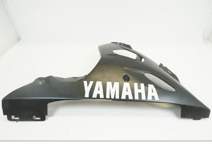 Framsidan på Magkåpa från en Yamaha YZF R6 -2006 motorcykel.