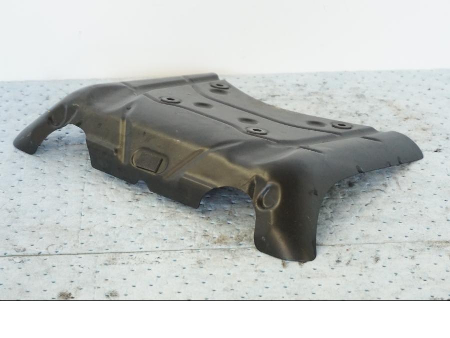 Höger sida på Värmeskydd från en Suzuki GSX 1300 BK -2008 motorcykel.