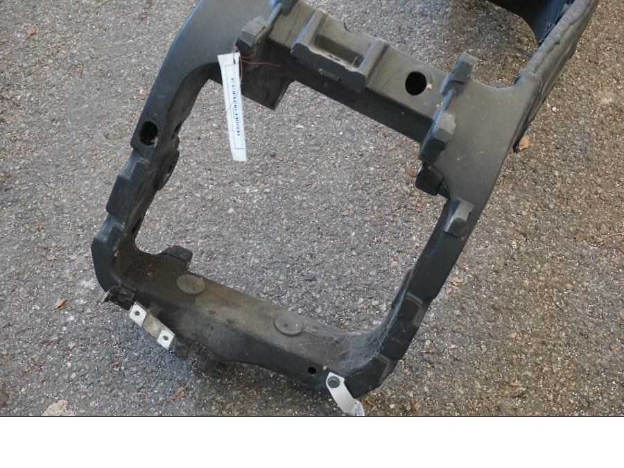 Vänster sida på Ram från en Yamaha YZF 1000 R1 -2007 motorcykel.