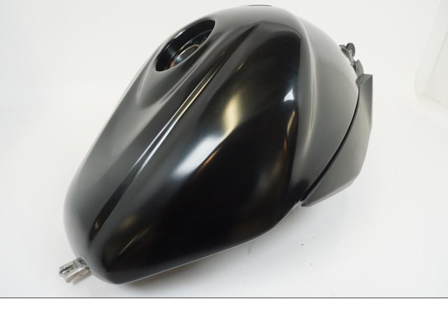 Framsidan på Bensintank från en Yamaha YZF 1000 R1 -2002 motorcykel.