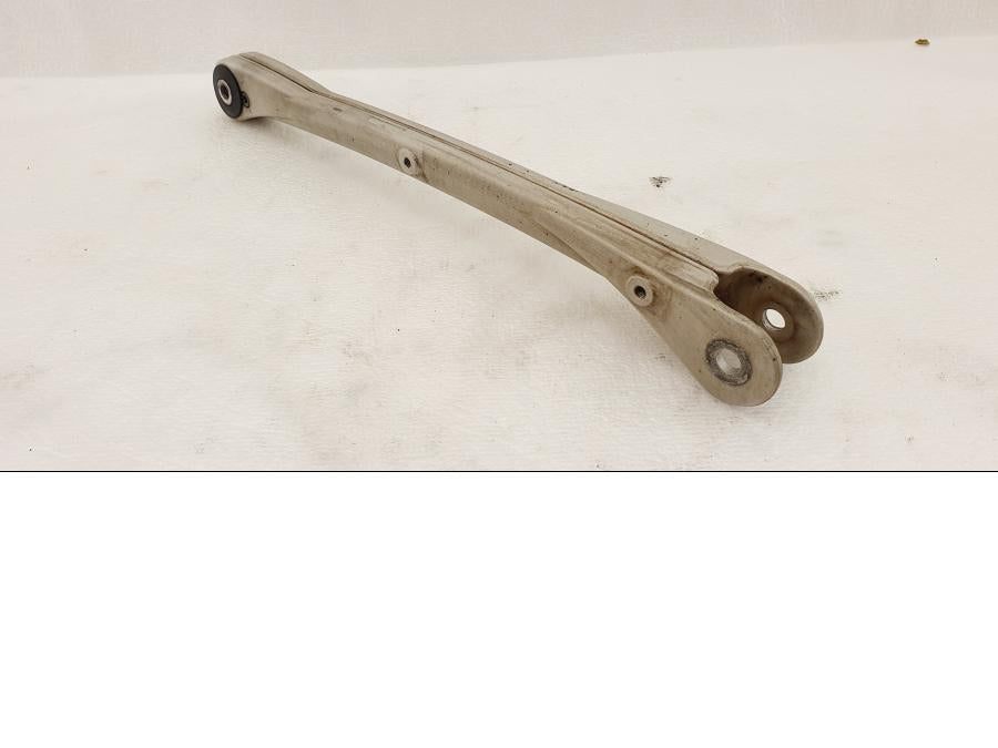 Vänster sida på Parallellstag från en BMW R 1200 GS -2006 motorcykel.